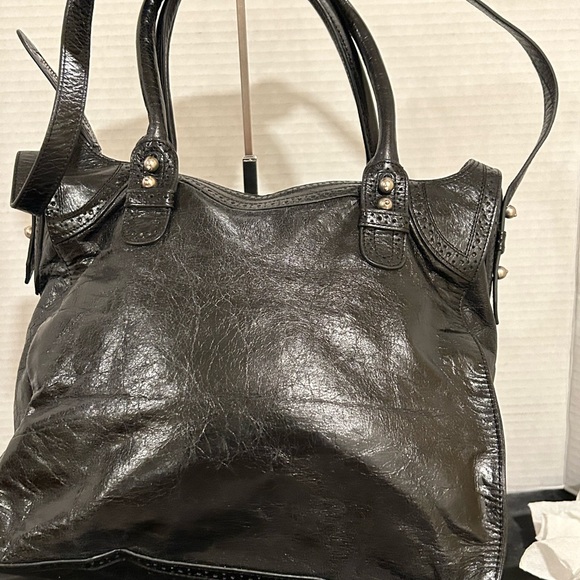 BALENCIAGA RIVACITY Black Paper
Leather two way handbag Rare Vintage EUC COA - Picture 2 of 16